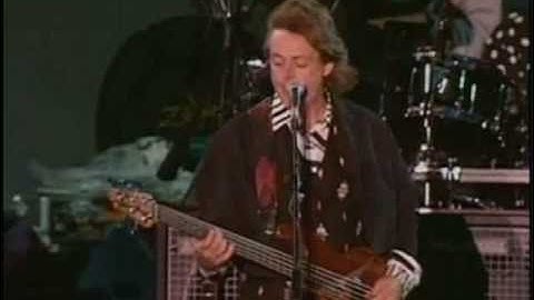 Paul McCartney - Birthday (Live)