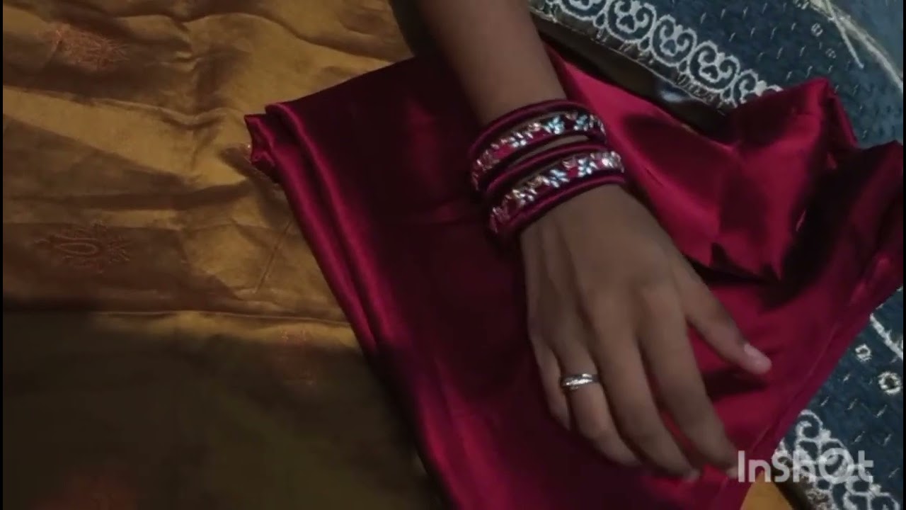 If you want theme bangles pls contact us on WhatsApp no.8555916379