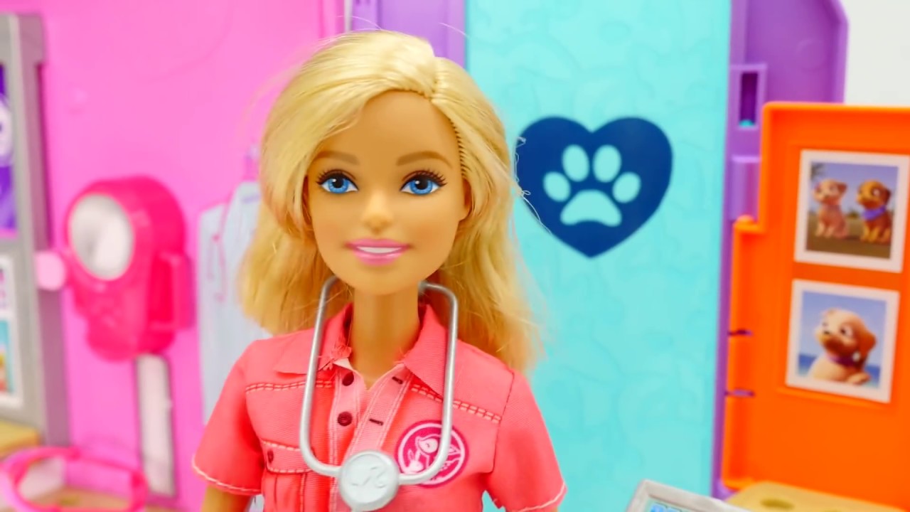 Barbie juegos. Videos de juguetes para niñas. -