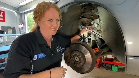 AutoLass Volvo V50 front coil spring replacement. Workshop tools & equipment insight @sykespickavant