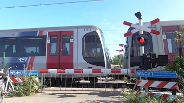 Spoorwegovergang Vlaardingen/ Passage a Niveau/ Railroad-/ Level Crossing/ Bahnübergang