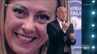 Crozza: "La Meloni al Salone del Mobile di Milano sembrava un collaudatore di cuscini"