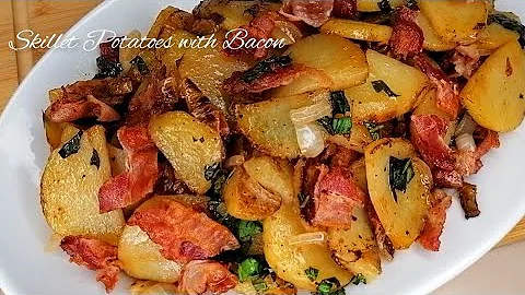 Easy Skillet Potatoes with Bacon,  3 Minutes Breakfast Recipe