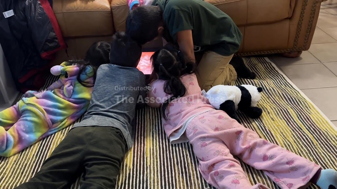 Minneapolis volunteers hide immigrant children separated from parents and sought by federal agents