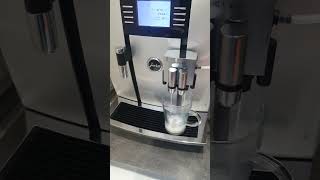 приготовление лате маккиато Jura giga 5
