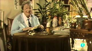 Gloria Fuertes recita su 'Nota biográfica'