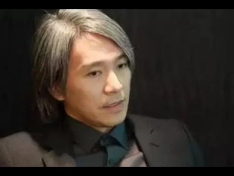 周星驰不婚原因被曝光：她的去世染白他的头，究竟是什么神仙爱情