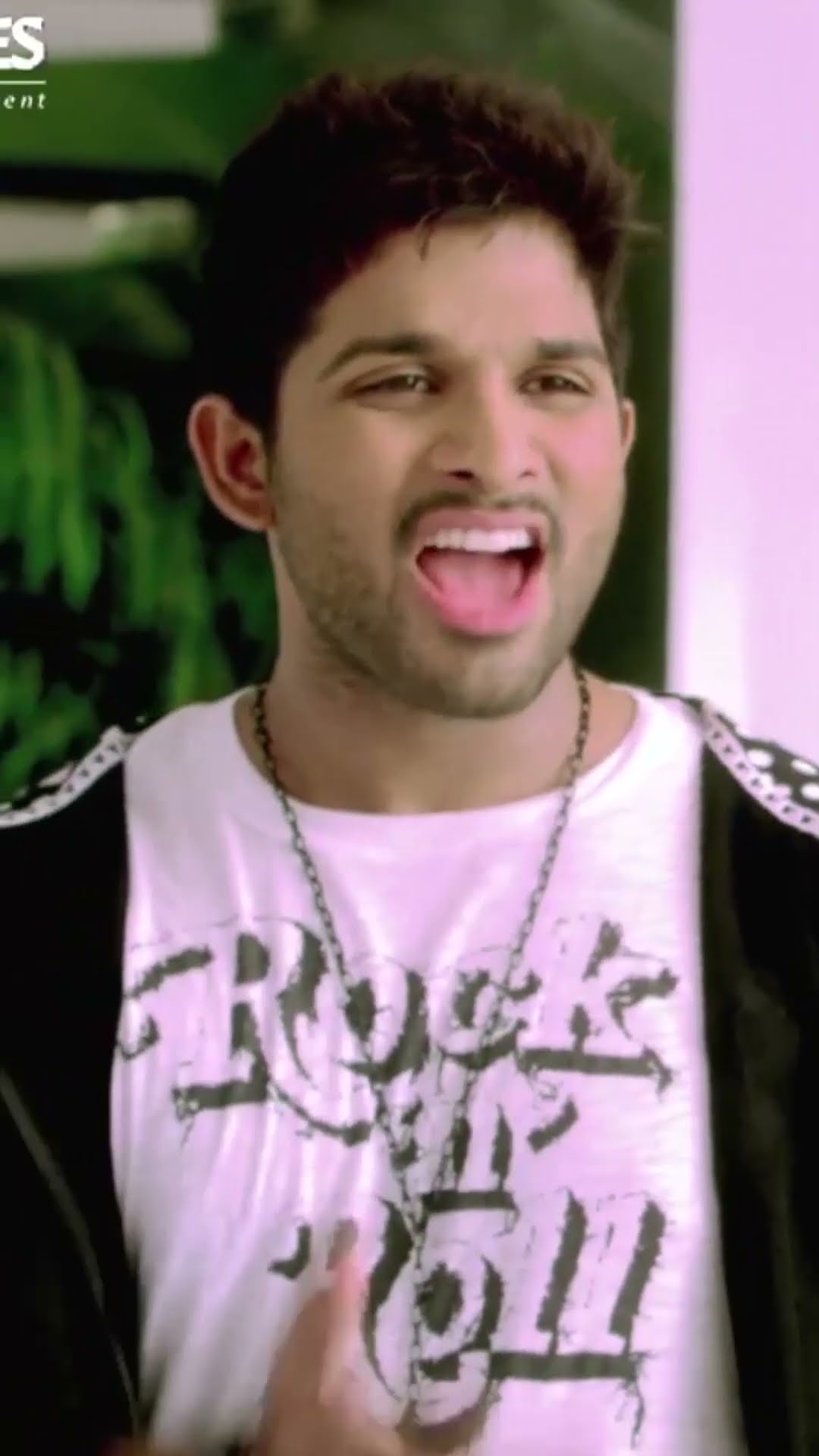 Allu Arjun aur Brahmanandam Ke Beech Hua Sangeet Ka Maha Sangram #shorts #reels #youtubeshorts