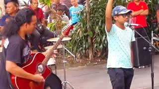 Video thumbnail of "Sambutlah Kasih.dari tetamu tak diundang tapi suara power,,,"