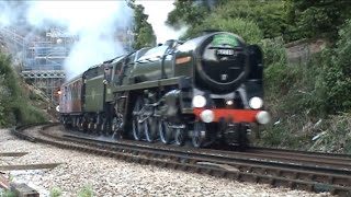 70013 &#39;Oliver Cromwell&#39; hauling &#39;The Cathedrals Express&#39; up the Cliftonville Spur, 30/07/09.