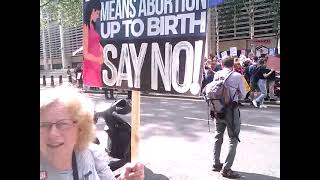 Anti abortion vs pro abortion demonstrations London sat 2nd. by Underdog Auditing Worcester 27 views 7 months ago 3 minutes, 25 seconds