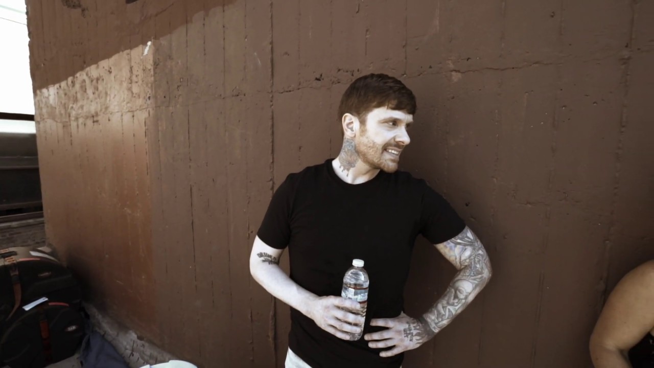 shinedown attention attention shinedown attention attention
