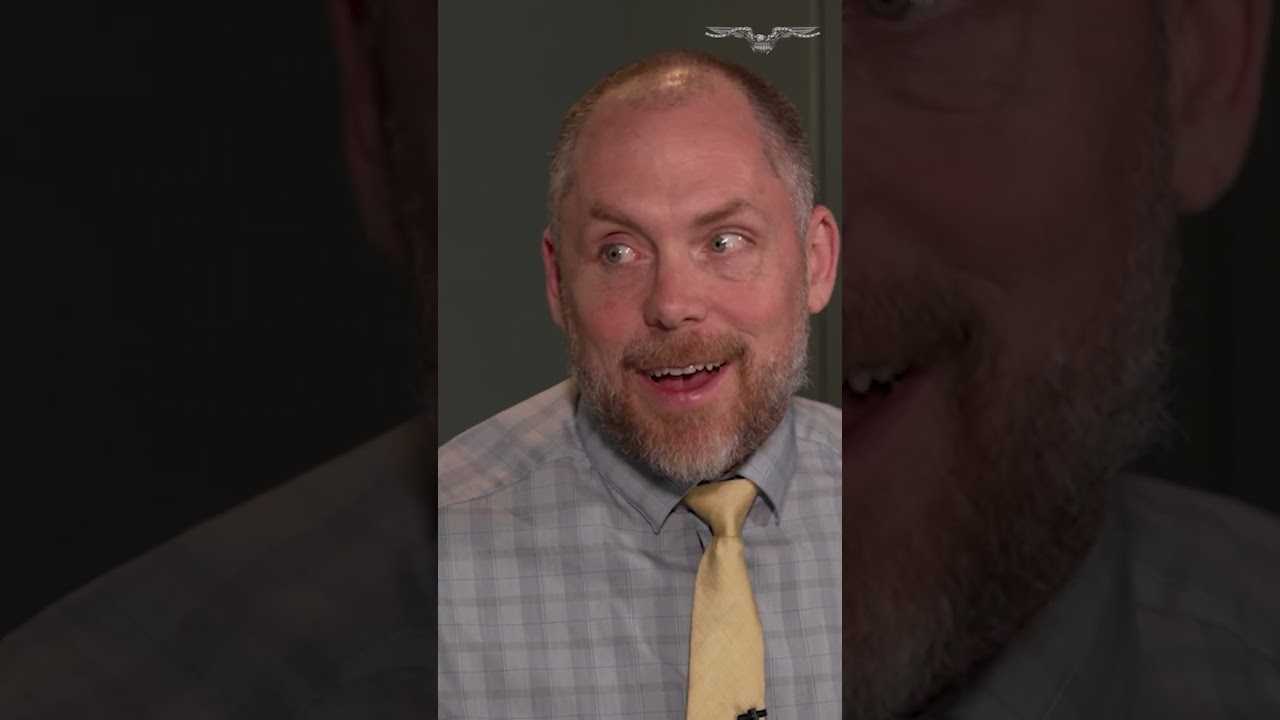 Thomas Massie taunts Trump