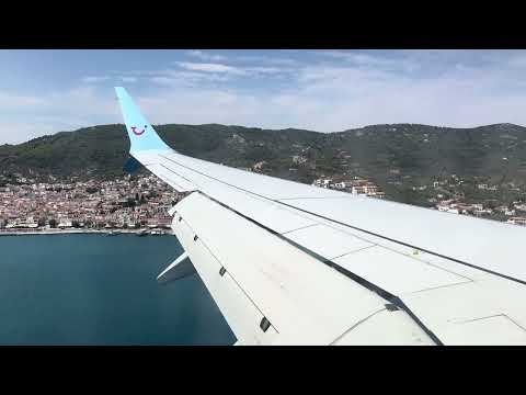 Tui 737 max arrival into Skiathos G-TUMD