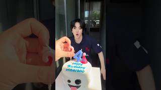 the big two-four 🎂 #TNX #티엔엑스 #장현수 #HYUNSOO