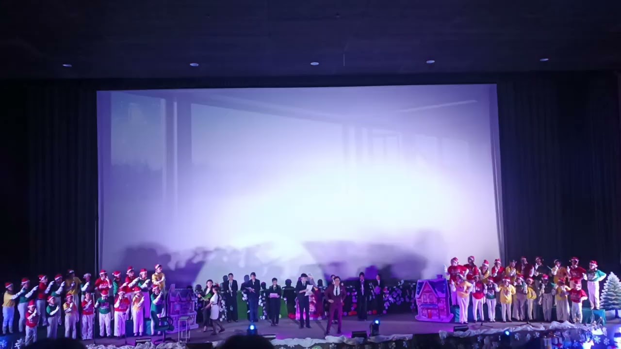 GRCA Elf The Musical - In the way