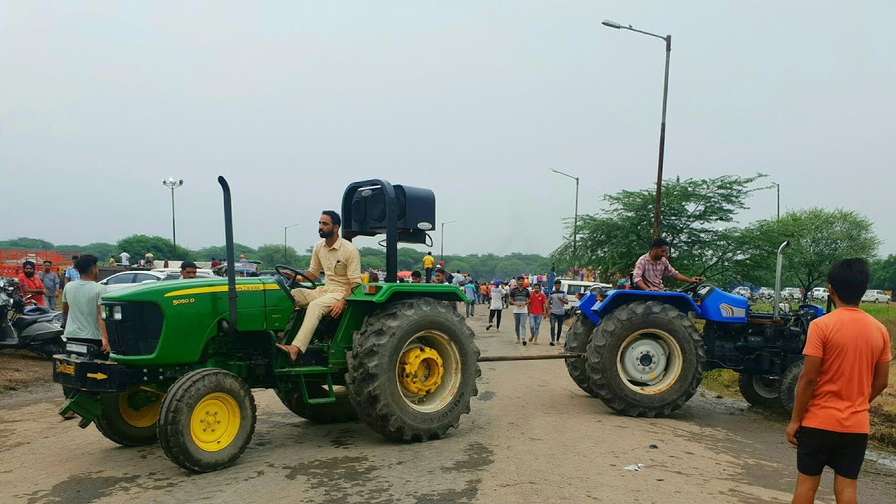 Johndeere 5050D vs Sonalika 750 tractor tochan