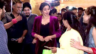 Sridevi Goes INSIDE Theatre To Celebrate Success Of Her Movie MOM With Fans