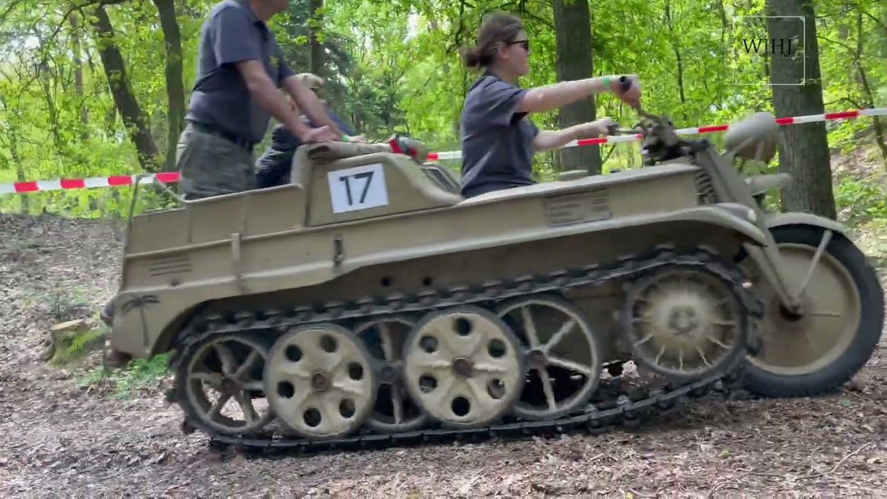 #18 Kettenkrad Heaven - World Record - shoujo shuumatsu ryokou girls' last tour ;)