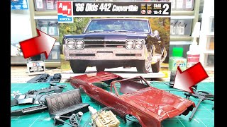 AMT 66 Oldsmobile 442 Convertible 1:25 Scale PT:1