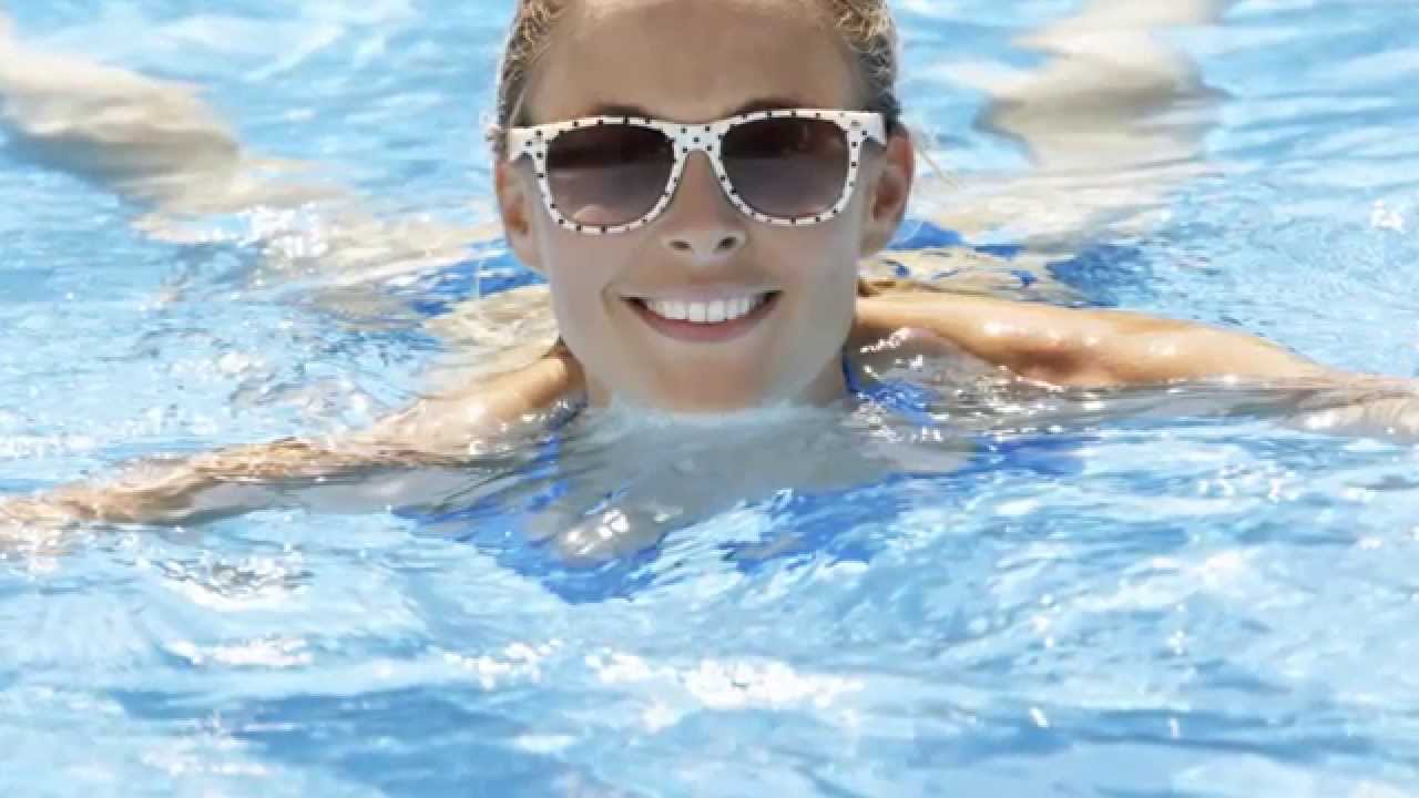 Pool Shock and Chloramines by Aqua Chem® - YouTube