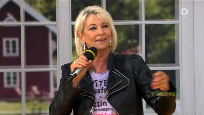 Claudia Jung - Hit Medley - (Immer wieder sonntags, 30.06.2024) - YouTube