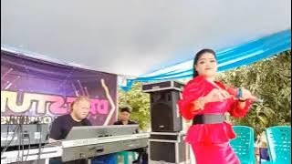 Mengejar Badai. Karya Nanang Soewito. Cover Fitri Chaniago. Dafstudio. Rafi bule