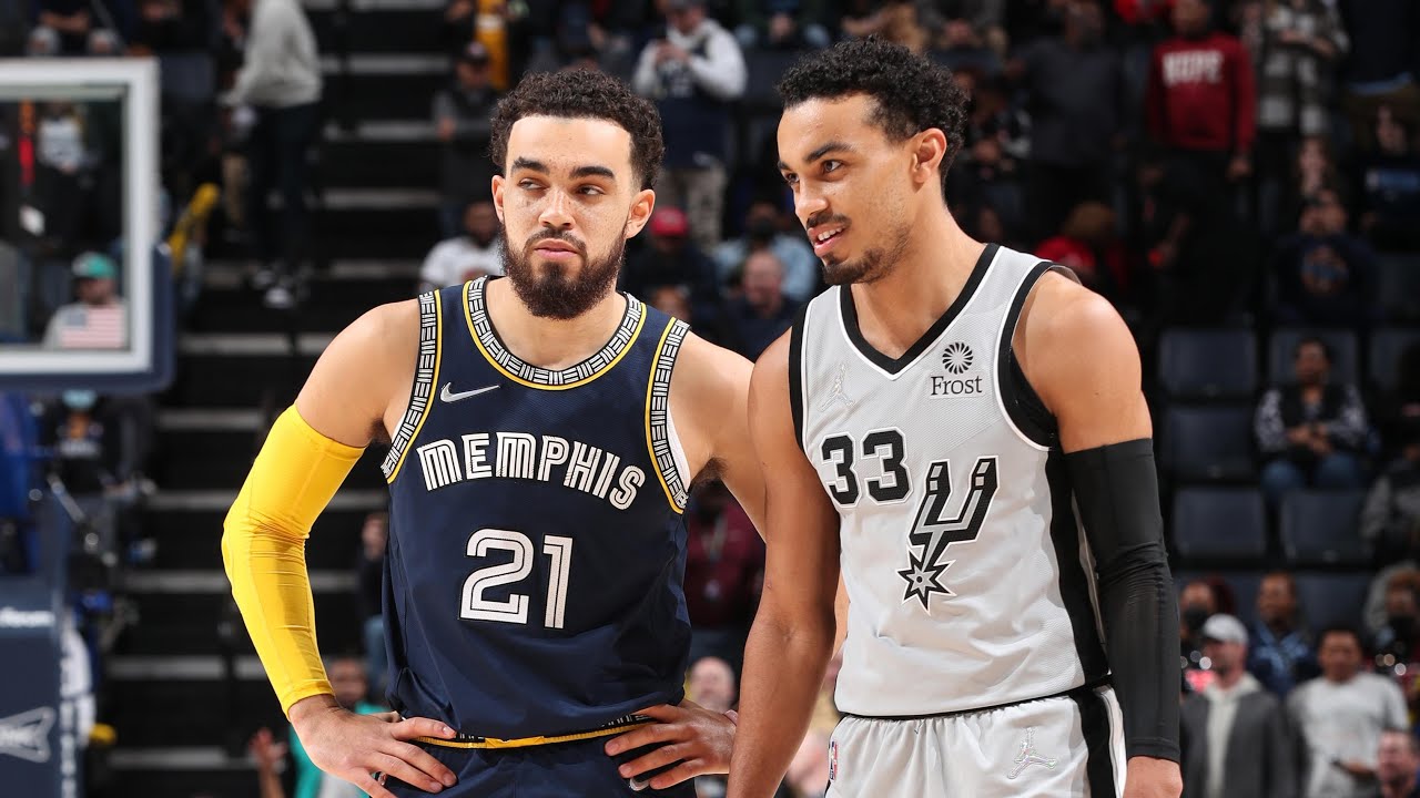 Spurs' Tre Jones holds his own vs. older brother Tyus, Grizzlies