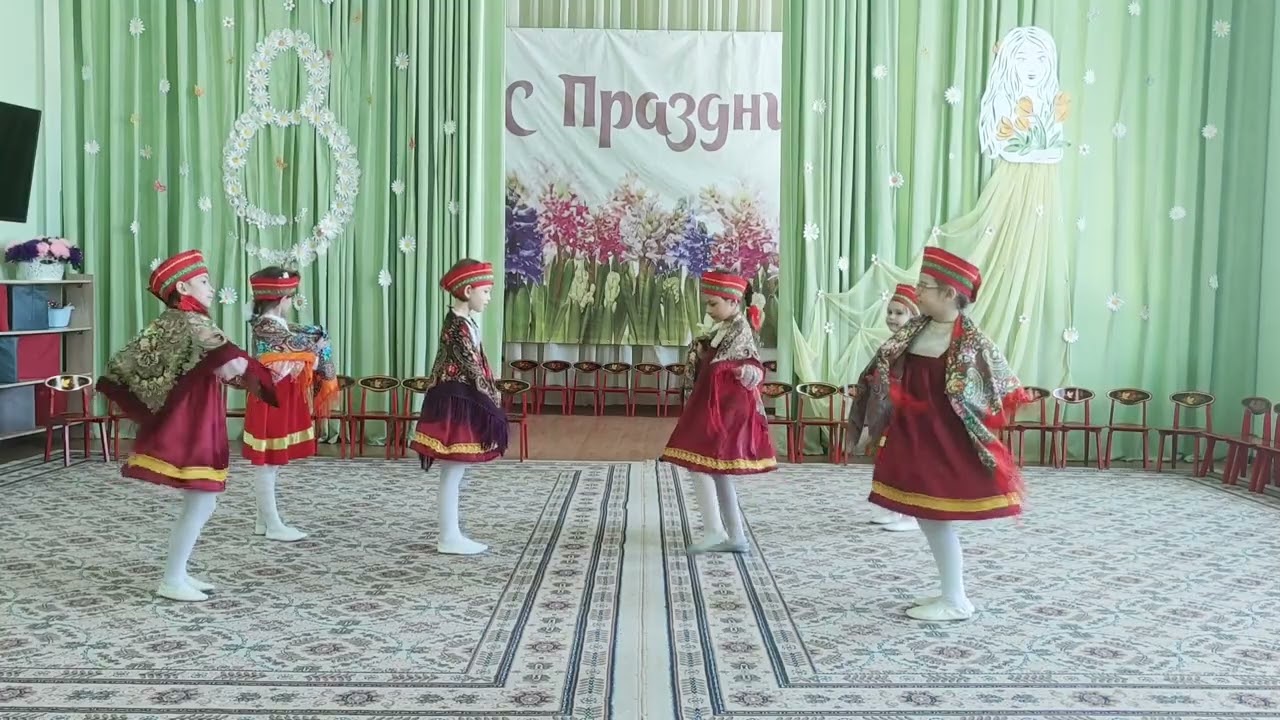 Танец с платками "Маков цвет"