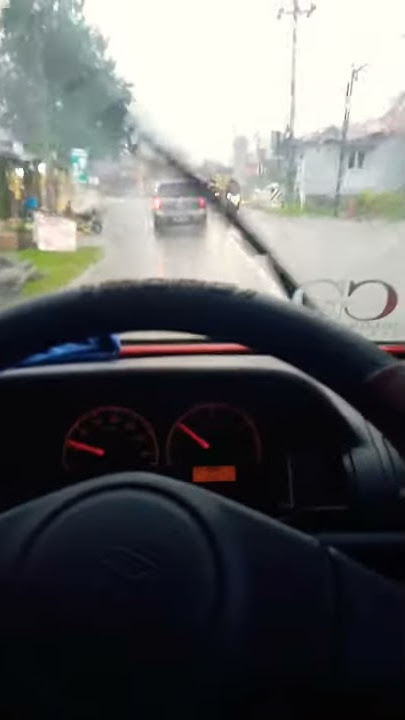 story wa dan Ig nyetir mobil pas hujan lebat