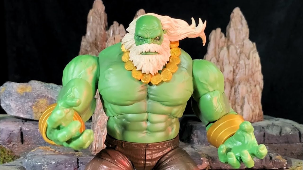 Marvel Legends MAESTRO action figure review. Tons of comparisons