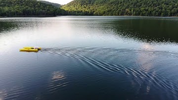Robotic boat measuring water quality