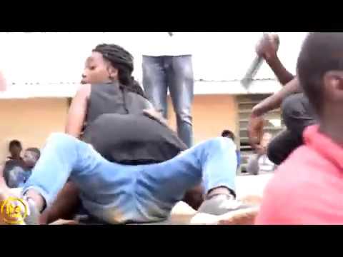 Video: Wanaume warembo mashuhuri katika vigogo vya kuogelea