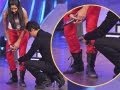 Imran Khan TOUCHES Katrina Kaif's FEET