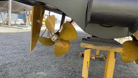 Port River Marine Services professional PropOne application on this Azimut 55.