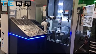 TEQQ Cobot Handler, working on a Haas UMC-750