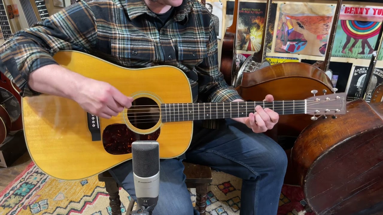 2015 Martin HD-28E dreadnought guitar