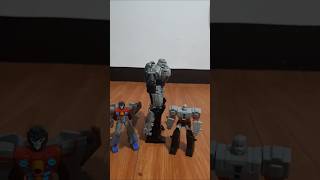 The Decepticons Vs The Autobos