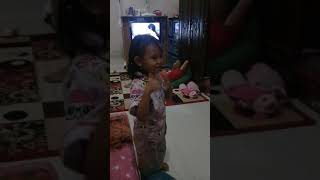 Kk Aira belajar vlog