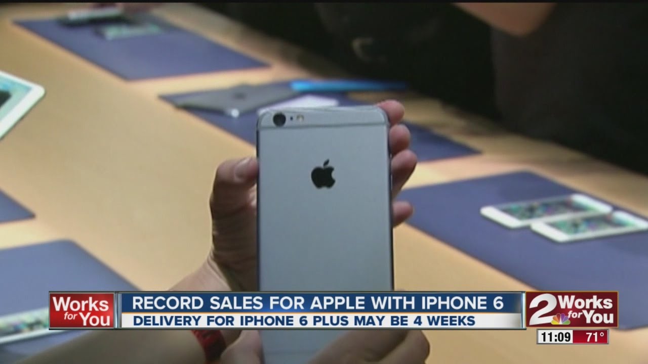 Apple reports record sales of iPhone 6, 6 Plus