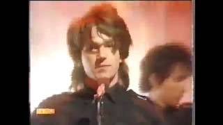 Video thumbnail of "U2 - Fire (TOTP 1981)"