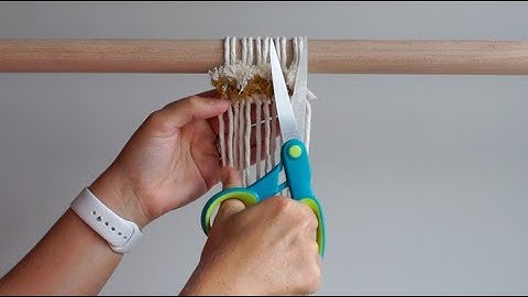 DIY Macrame Tutorial - Fluffy, Coloured Fringe Using Vertical Double Half Hitch Knots!