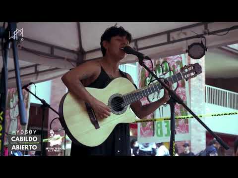 La Muchacha -