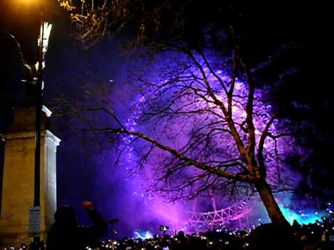 Fireworks Silvester New Year 2012 London Eye - YouTube