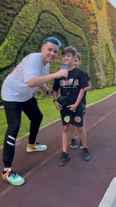 En sevdiğin çizgi film hangisi ? 😅 #shorts #semihvarol