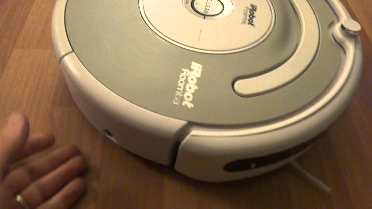 iRobot Roomba 530 - YouTube
