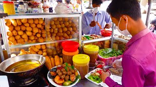 Under $1 ! Yummy & Popular Street Meatball Bread (Numpang Brohit) | Cambodian Street Food