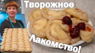 Вареники: дымящееся блюдо и холодная сметана, домашний уют, добрые руки бабушки Вареники: дымящееся блюдо и холодная сметана, домашний уют, добрые руки бабушки