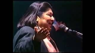 Mercedes Sosa - El tiempo es veloz (en vivo) 1993