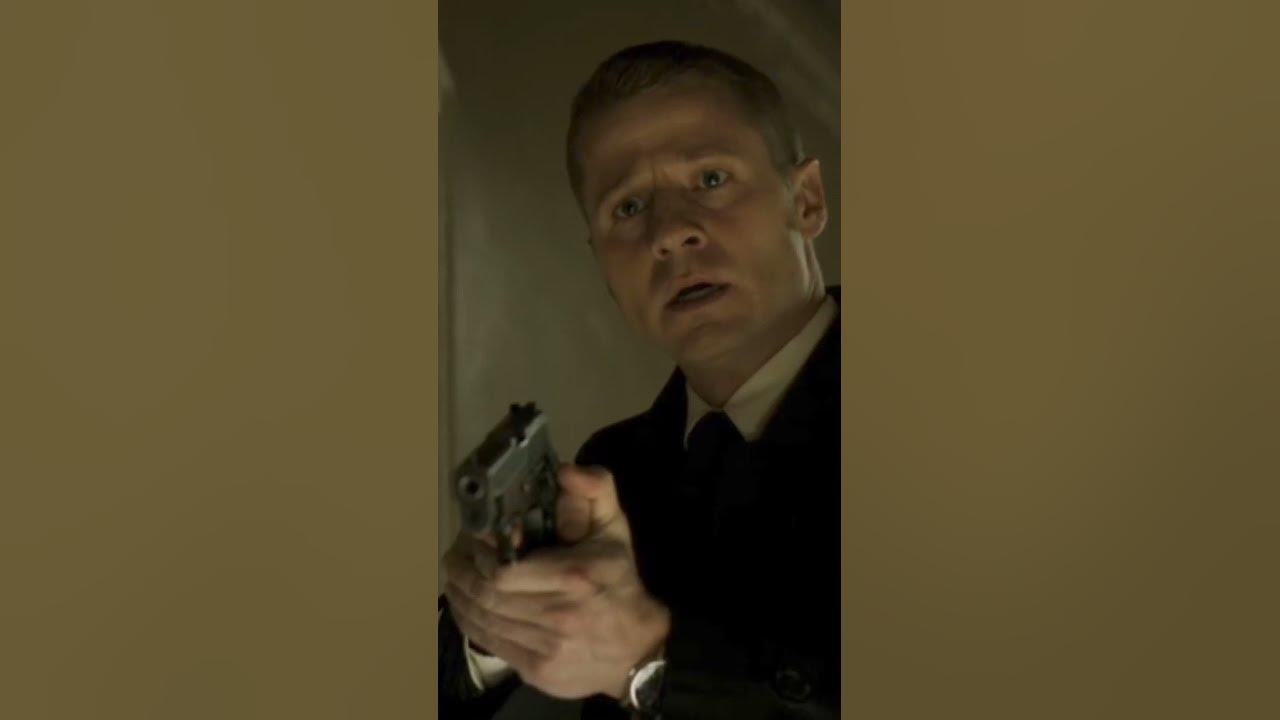 Харви Буллок и его вопросы #готэм #бэтмен #сериалы #фильмы - YouTube